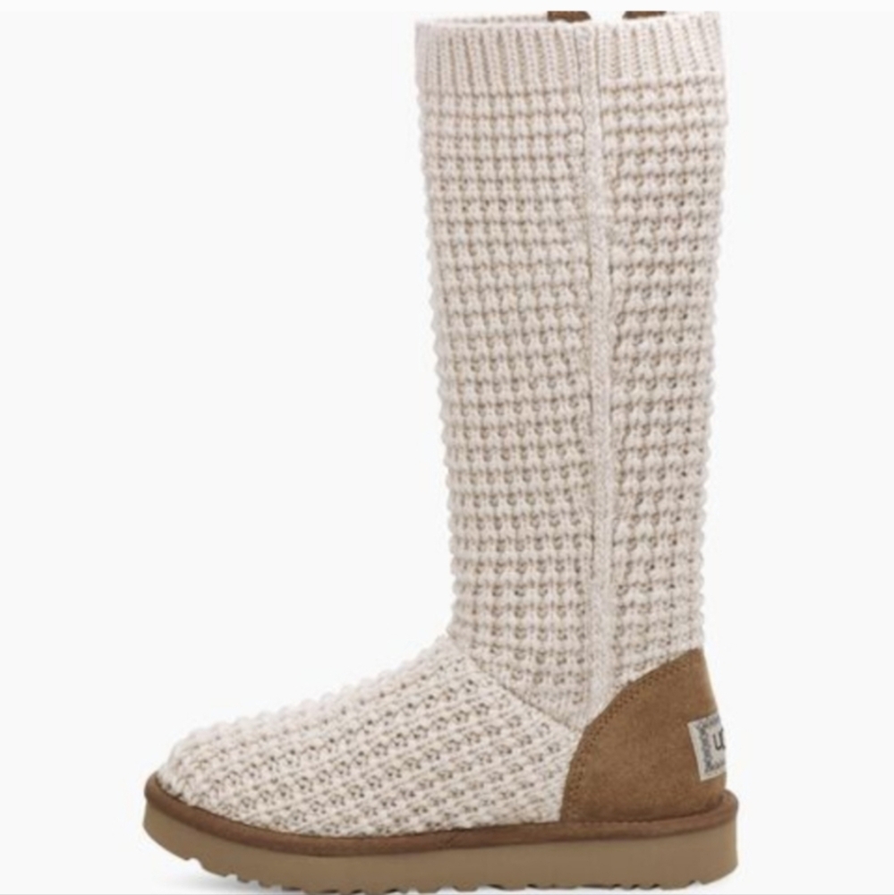 UGG Women's ClassicSolene Tall Knit BootsChestnut / Oatmeal 1112478